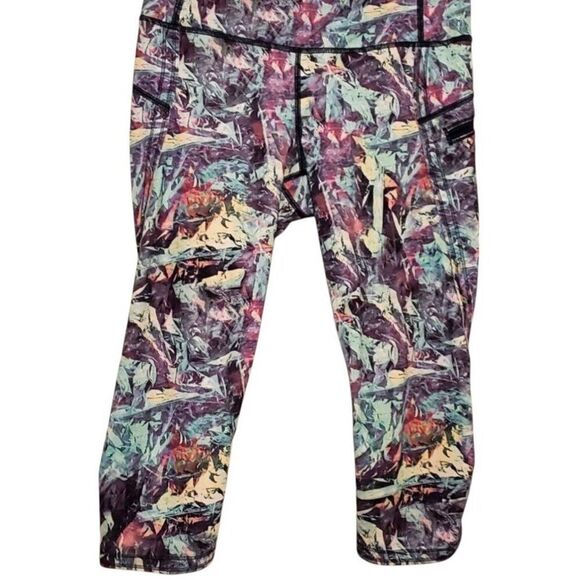 LULULEMON ATHLETICA Top Speed Crop in Iridescent Multi Size 6 - Picture 7 of 9